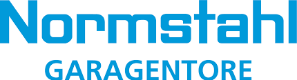 Logo von Normstahl, einem Hersteller von Garagentoren, in blauer Schrift.